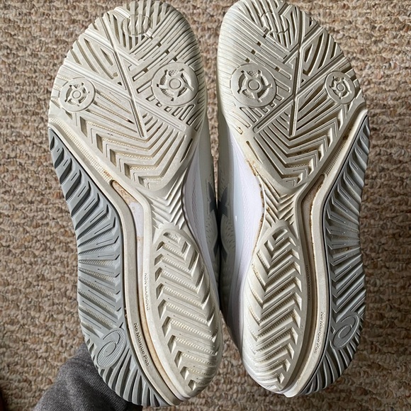 ASICS Gel Resolution - Picture 5 of 6